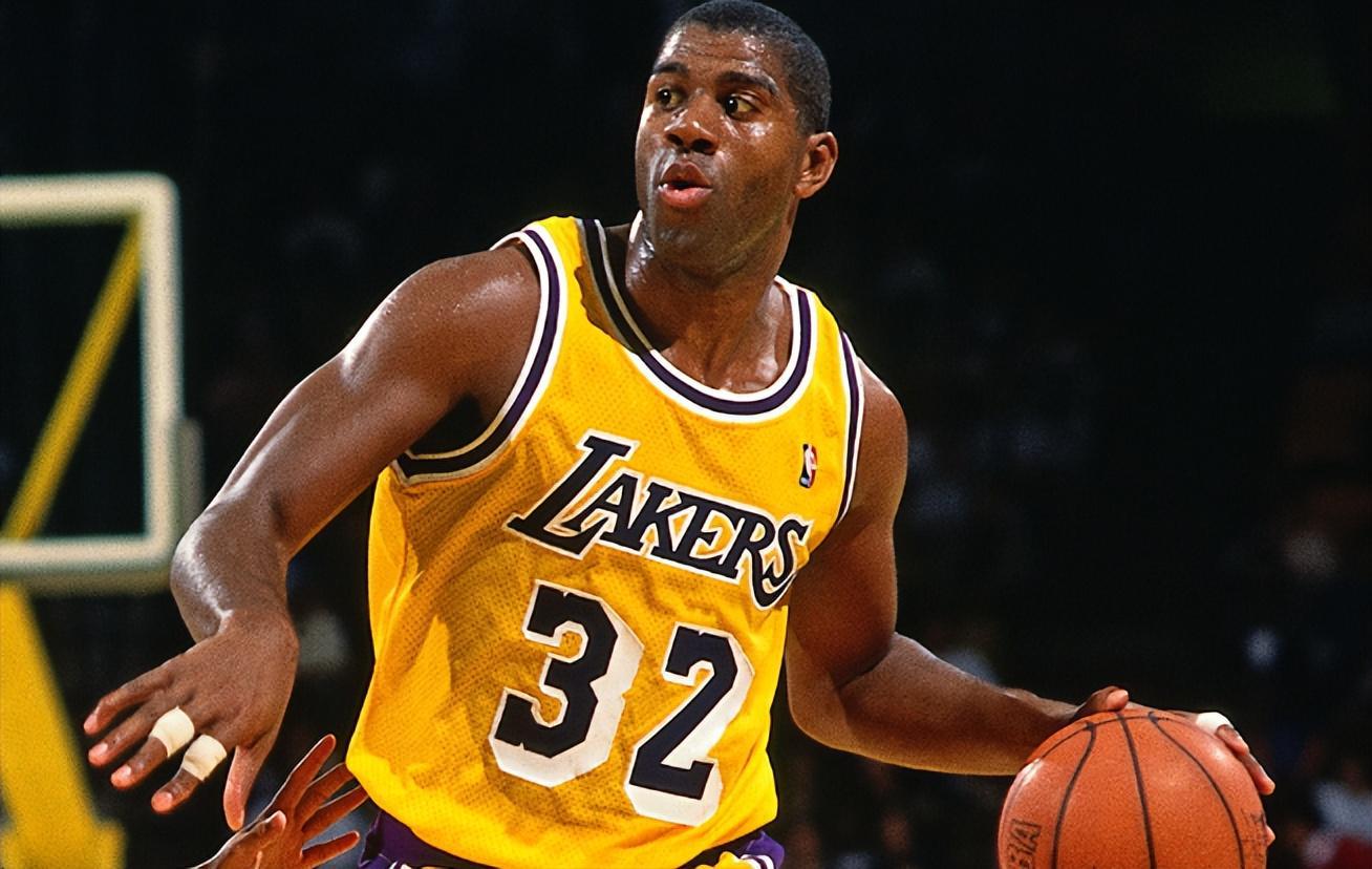 开云体育登录入口-NBA五大个人奖项最年轻球员盘点：魔术师一纪录45年无人能破